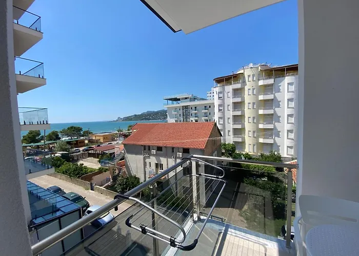 מלון Helena Shëngjin