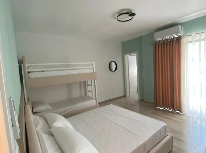 מלון Helena Shëngjin