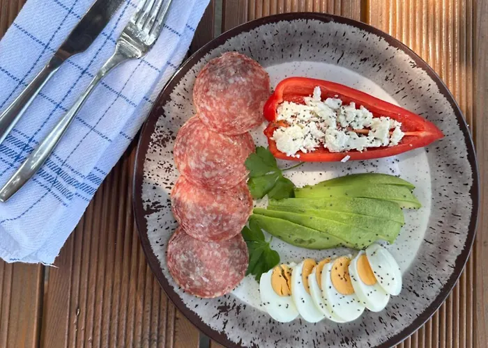 מלון Helena Shëngjin